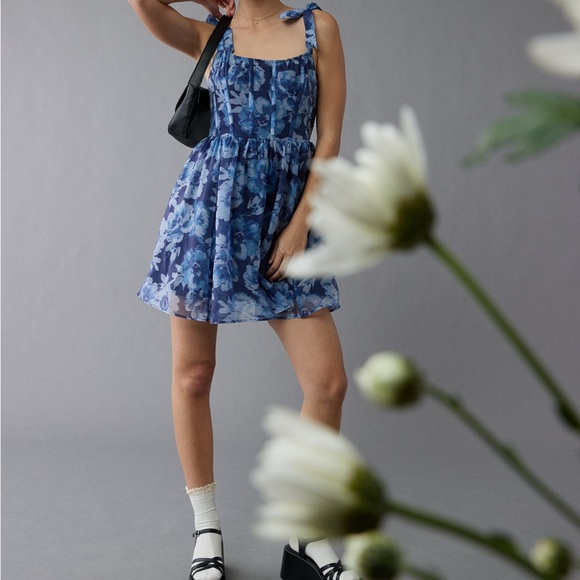 American Eagle Outfitters Dresses & Skirts - American Eagle Outfitters Blue Floral Mini Dress